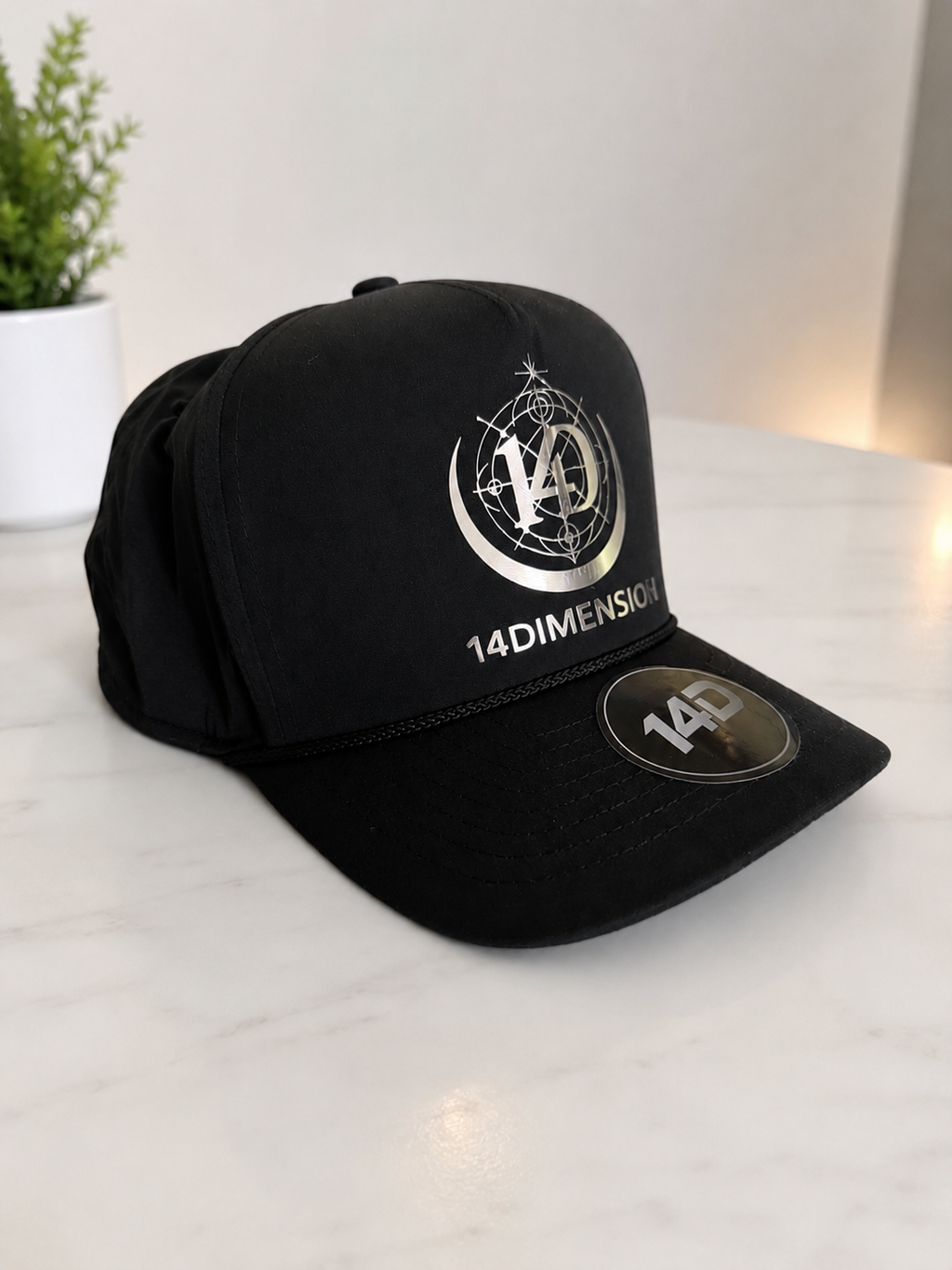 14DIMENSION Metallic Snapback